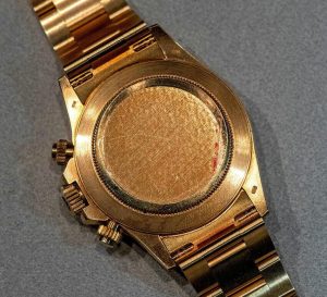 Online reproduction watches sales follow the luxury style.