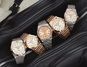 Female Breitling replica watches can choose the styles with or without diamonds.